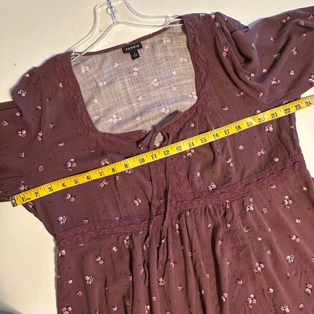 Torrid Babydoll Top Womens Size 1X Sassafras Ditsy Floral Rayon Slub Lace Trim - Picture 8 of 9